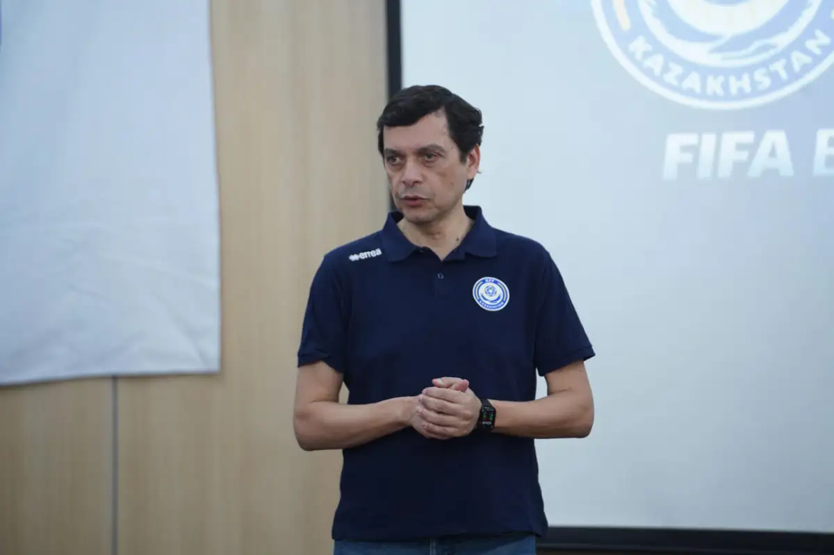 Марат Омаров ответил о вероятности отставки главы департамента судейства КФФ Нуну Каштру