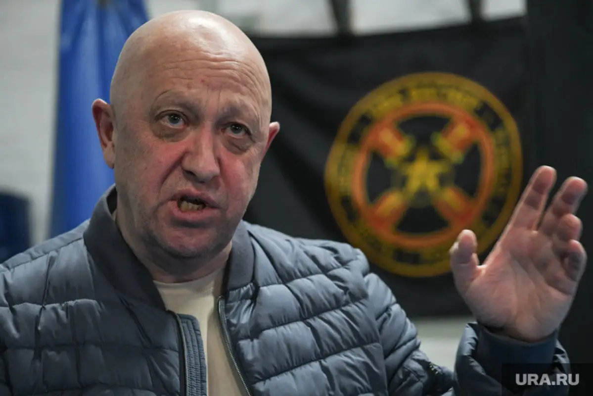 Основатель ЧВК «Вагнер» Евгений Пригожин числился среди пассажиров разбившегося бизнес-джета