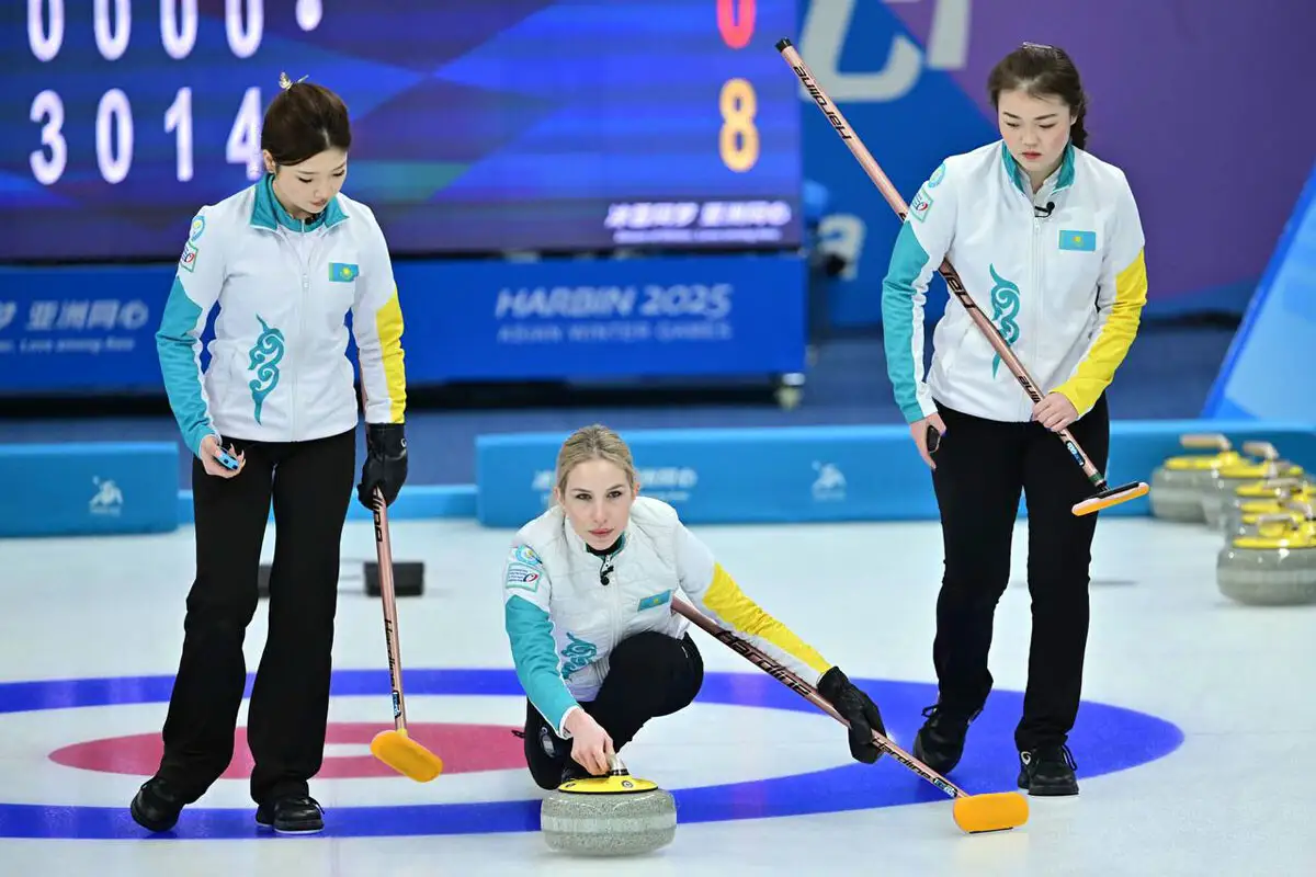 Женская сборная Казахстана по керлингу разгромила Тайбэй на Азиаде-2025