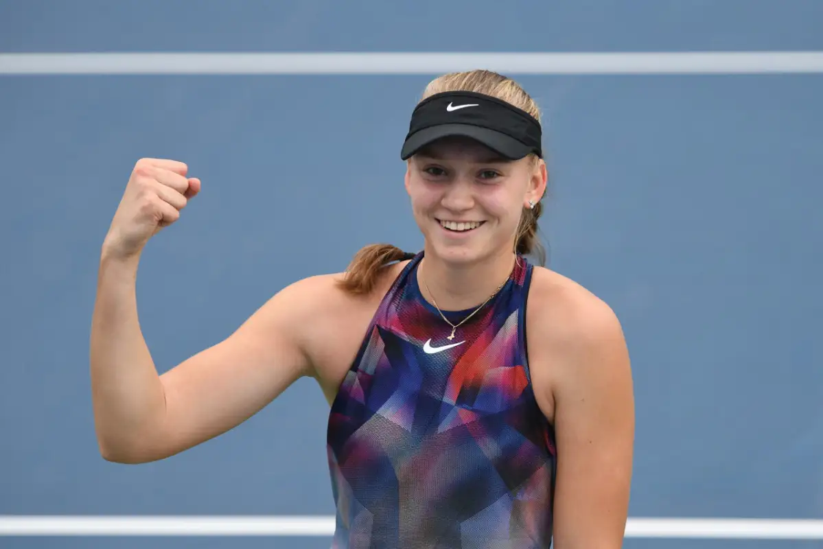 Олимпиада в Токио: казахстанка Рыбакина обыграла Стосур