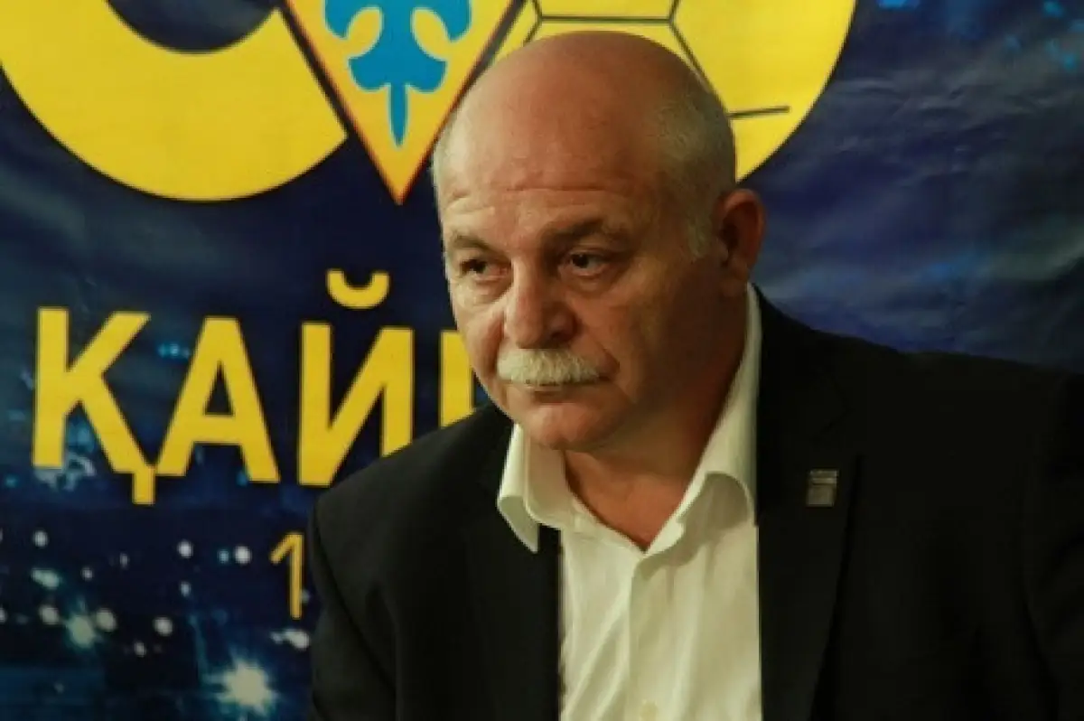 Президент Казахстана наградил легенду «Кайрата» орденом