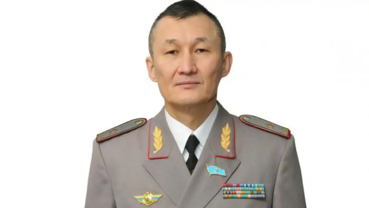 Сырым Шарипханов стал одиннадцатым министром по ЧС РК