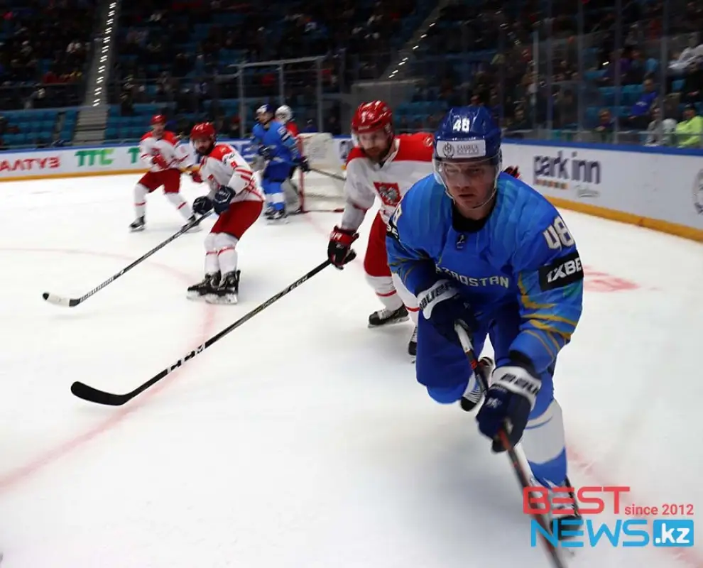 «Всех распустить на*рен»: болельщики сборной Казахстана негодуют после поражения Польше  