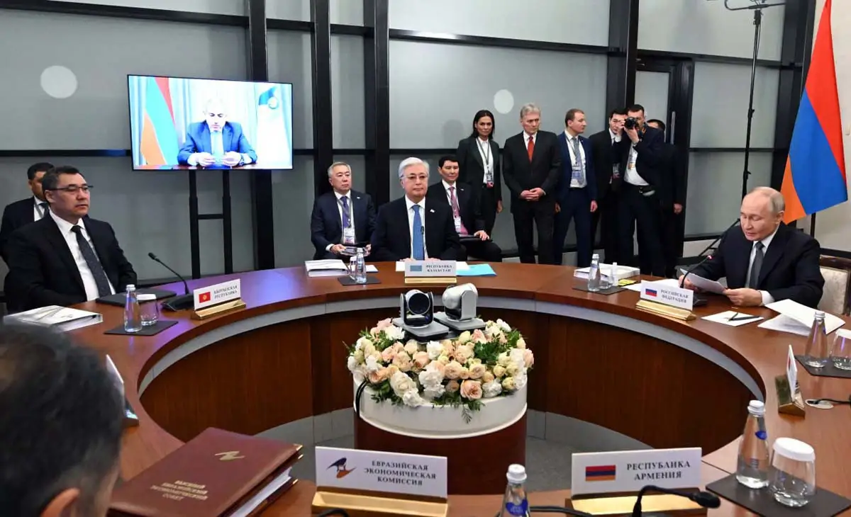 Президент Казахстана принял участие в заседании ВЕЭС в узком составе