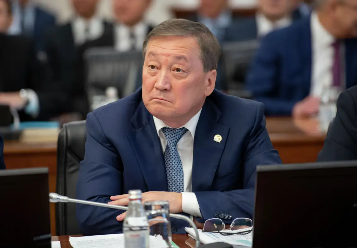 Токаев предложил отправить в отставку министра сельского хозяйства Омарова