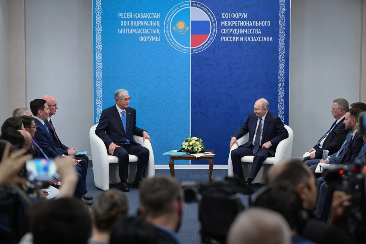 Президент Казахстана предложил "заморозить конфликт в Украине"