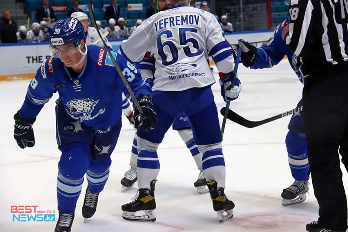 Фото с матча Барыс-Динамо Москва