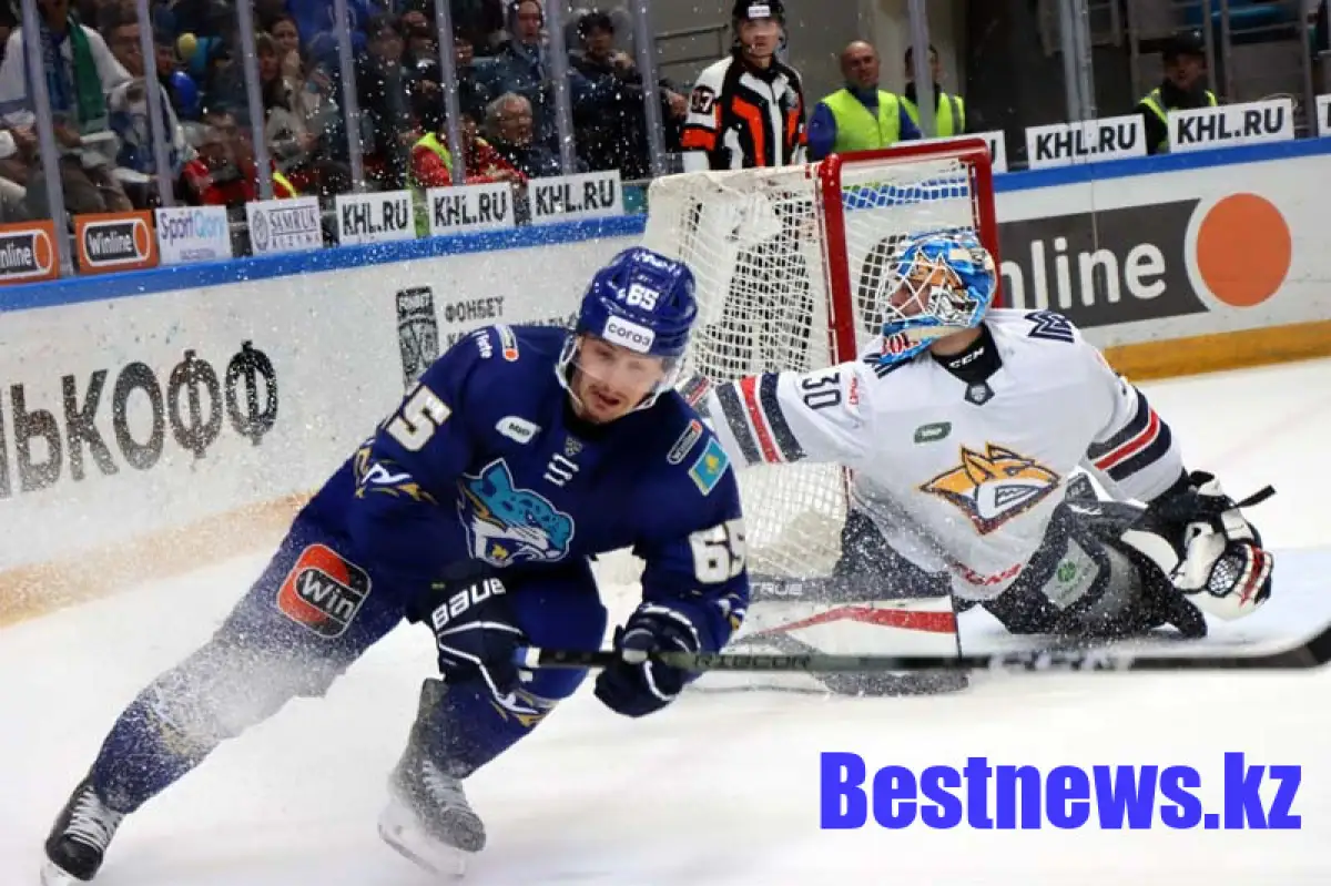 Барыс спустился на последнее место в таблице КХЛ