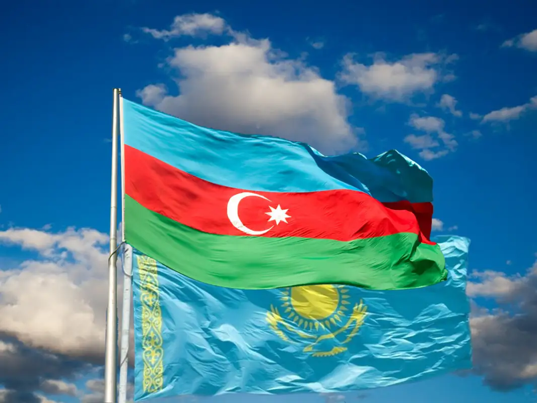 Казахстан и Азербайджан договариваются о борьбе с двойным гражданством и незаконной миграцией
