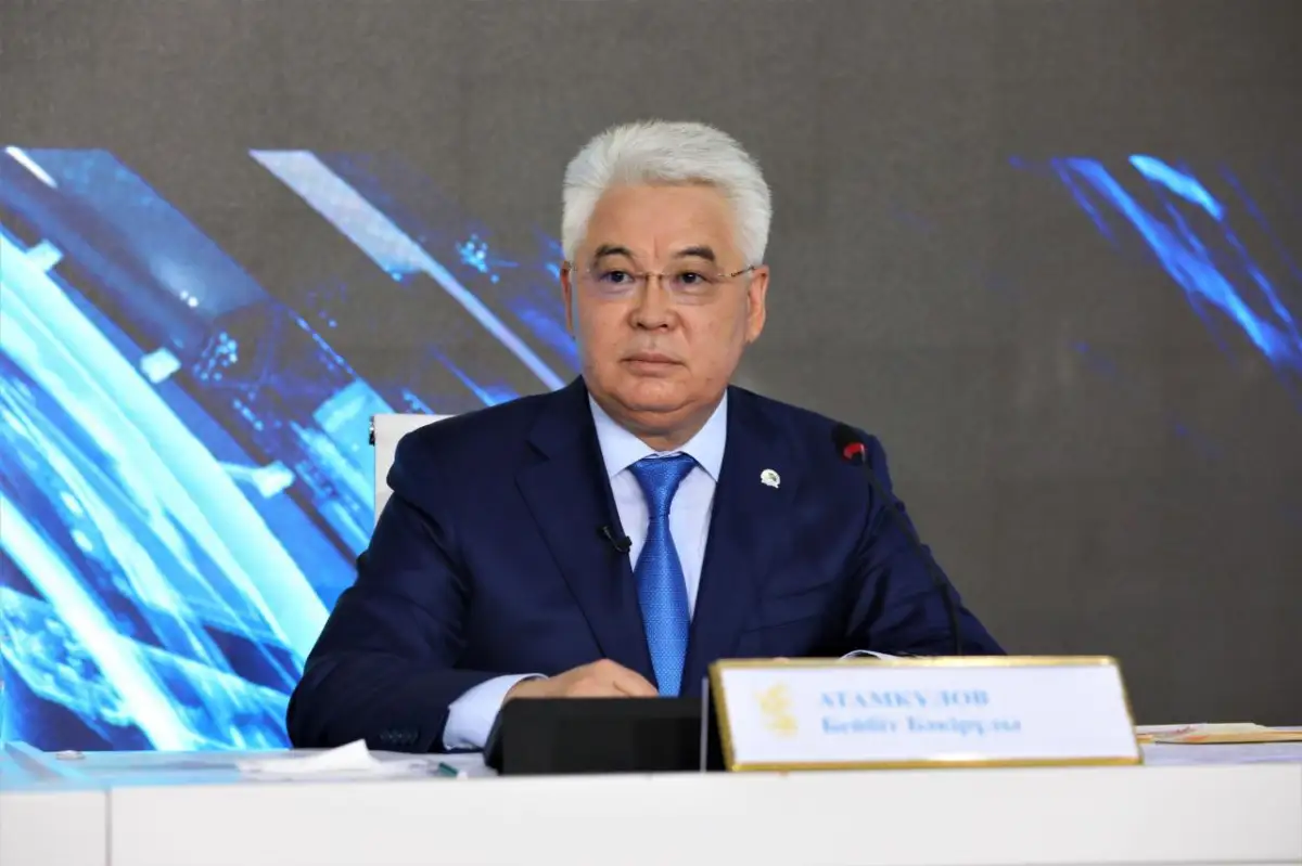 Платные дороги, авиация: смотрите видео-отчет главы МИИР Бейбута Атамкулова