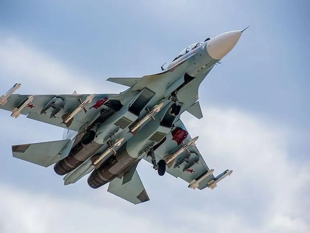 В Карагандинской области упал истребитель Су-30СМ