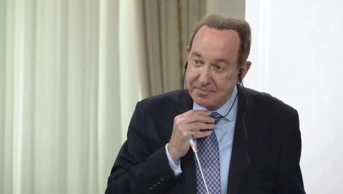 Питер Фостер покидает «Air Astana» после 20-летней работы