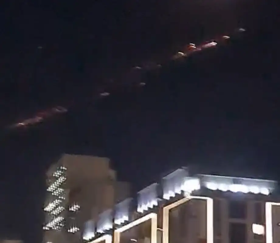 Жители Астаны увидели в небе загадочное явление