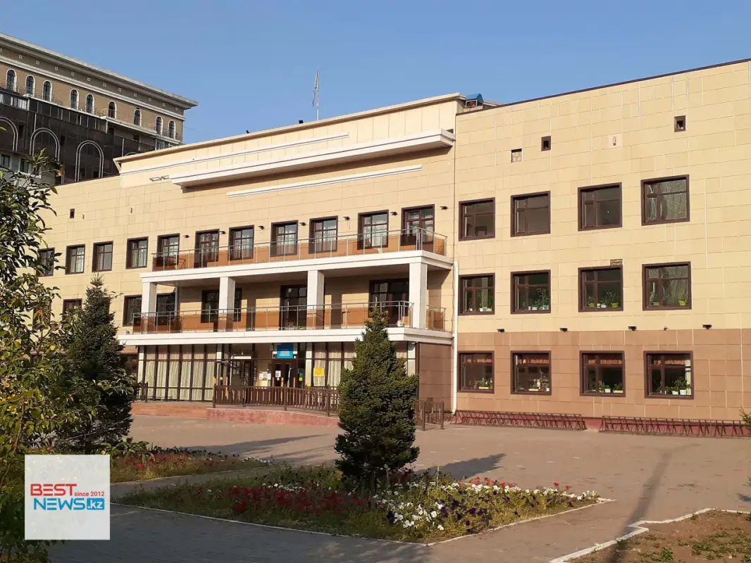 Тугжанов поручил завершить подготовку к открытию учебного года