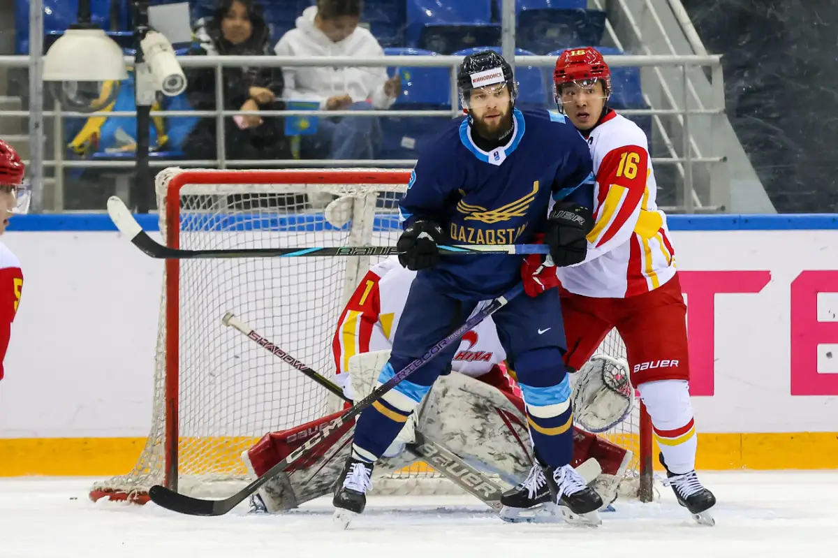 Сборная Китая чаще атаковала ворота Шутова во втором периоде 