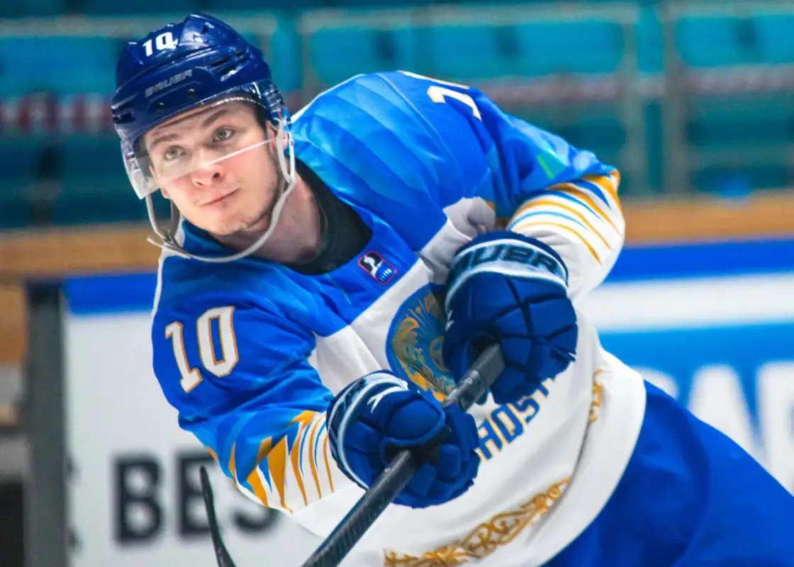 Поклон Михайлису: один игрок из всей сборной Казахстана дважды забил Канаде