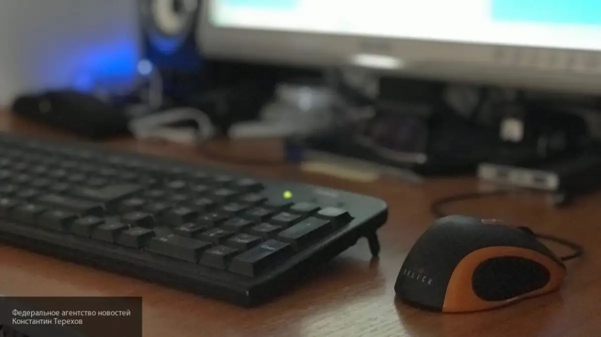 В Нур-Султане дети из малообеспеченных семей получат 34500 компьютеров