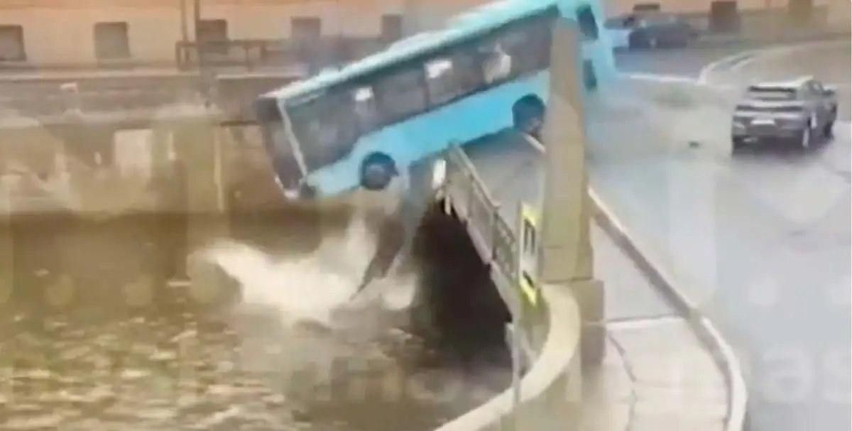 Уроженка Кокшетау погибла в Санкт-Петербурге после падения автобуса в реку