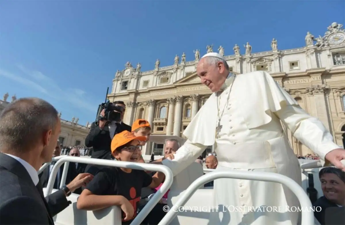 Папа Франциск прилетит в Нур-Султан отдельным рейсом с «папамобилем»