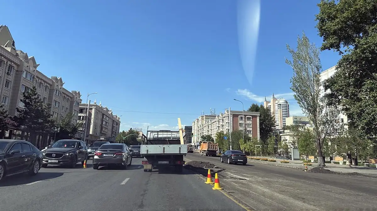 В Астане возникли пробки из-за ремонта дорог
