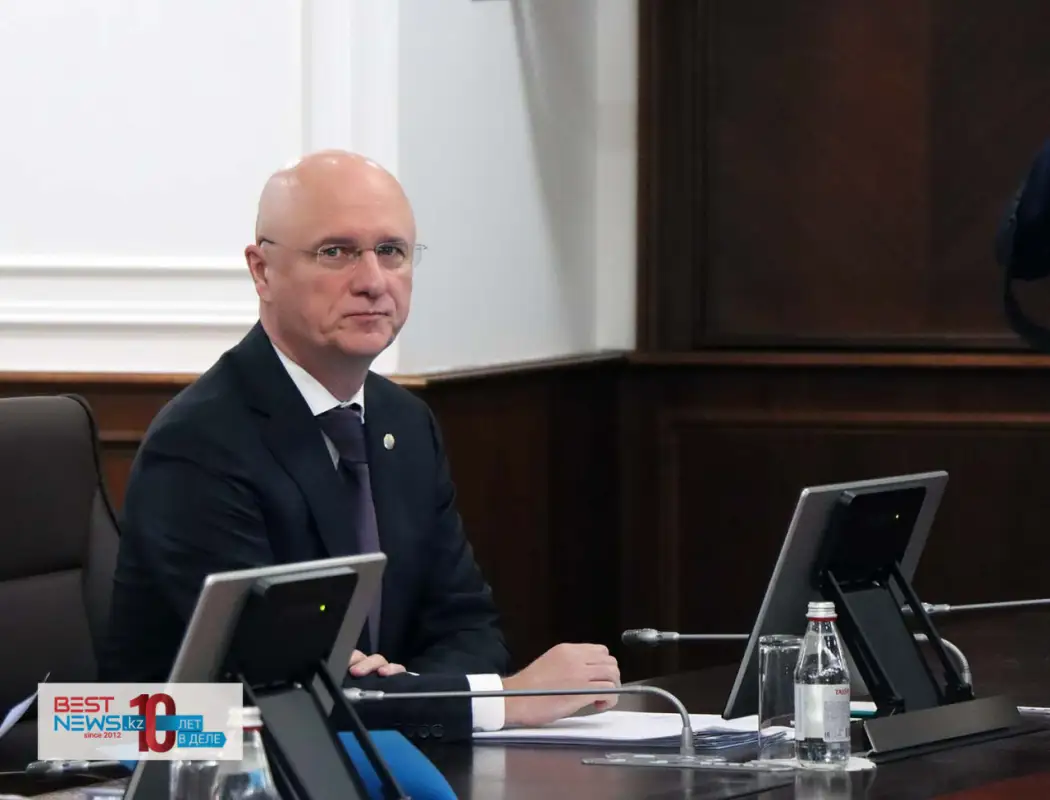 «Необходимости не было»: Скляр ответил, почему МЧС Казахстана тушит лесные пожары в области Абай без иностранной помощи