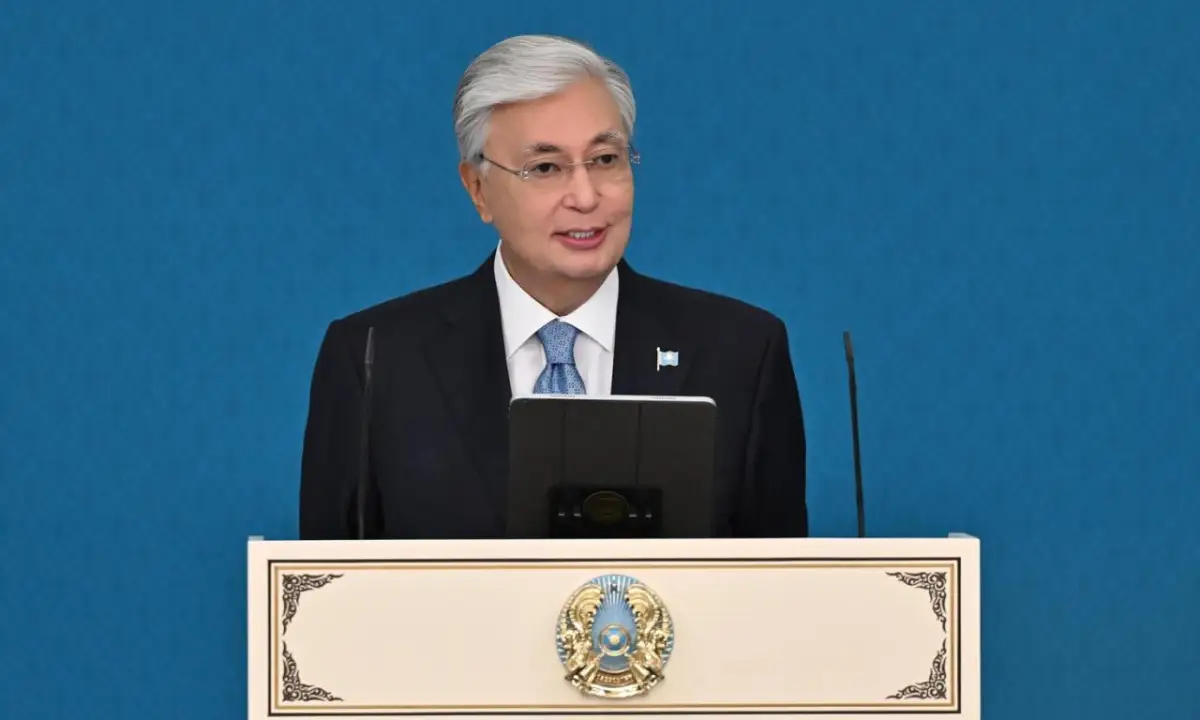 "Женщина – душа нации". Президент поздравил казахстанок с 8 марта