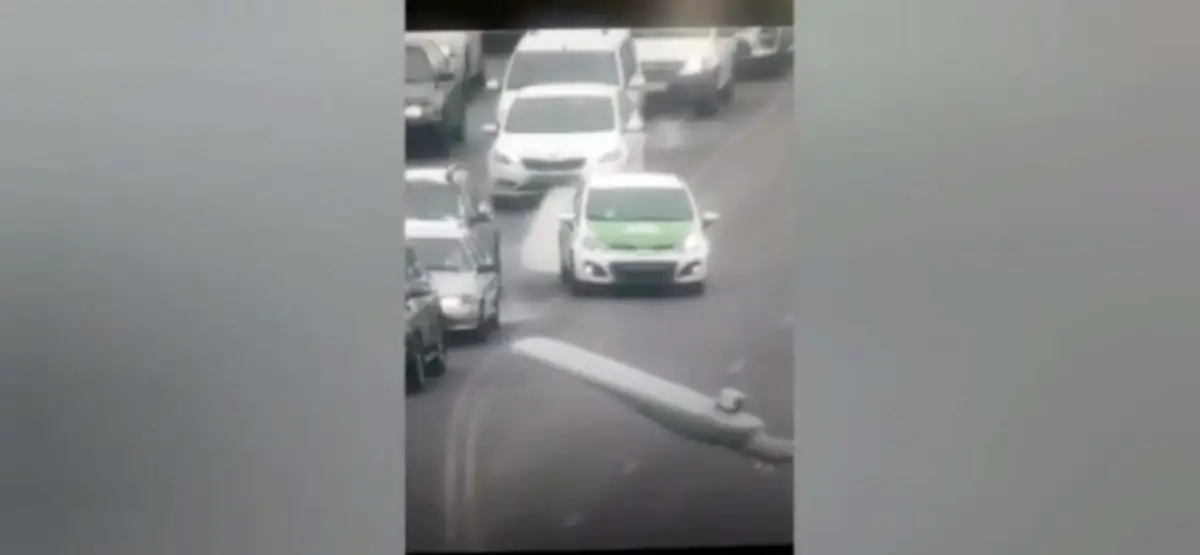 Video: в столице таксист выскочил на «встречку», ему грозит безработица на полгода