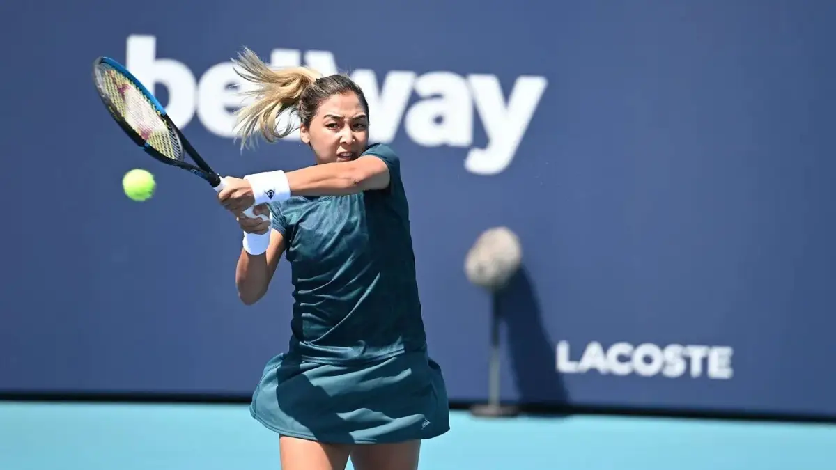 Зарина Дияс вышла в четвертьфинал турнира в Чикаго