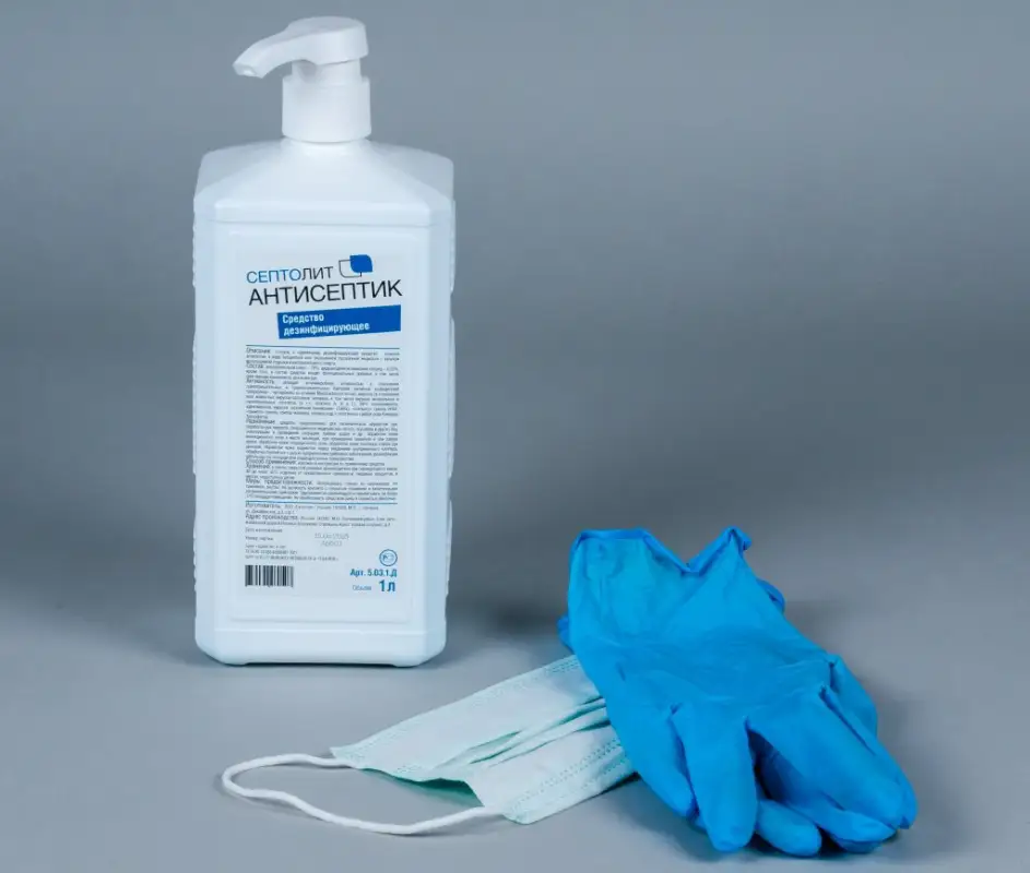 В Казахстане удвоили производство масок и антисептика