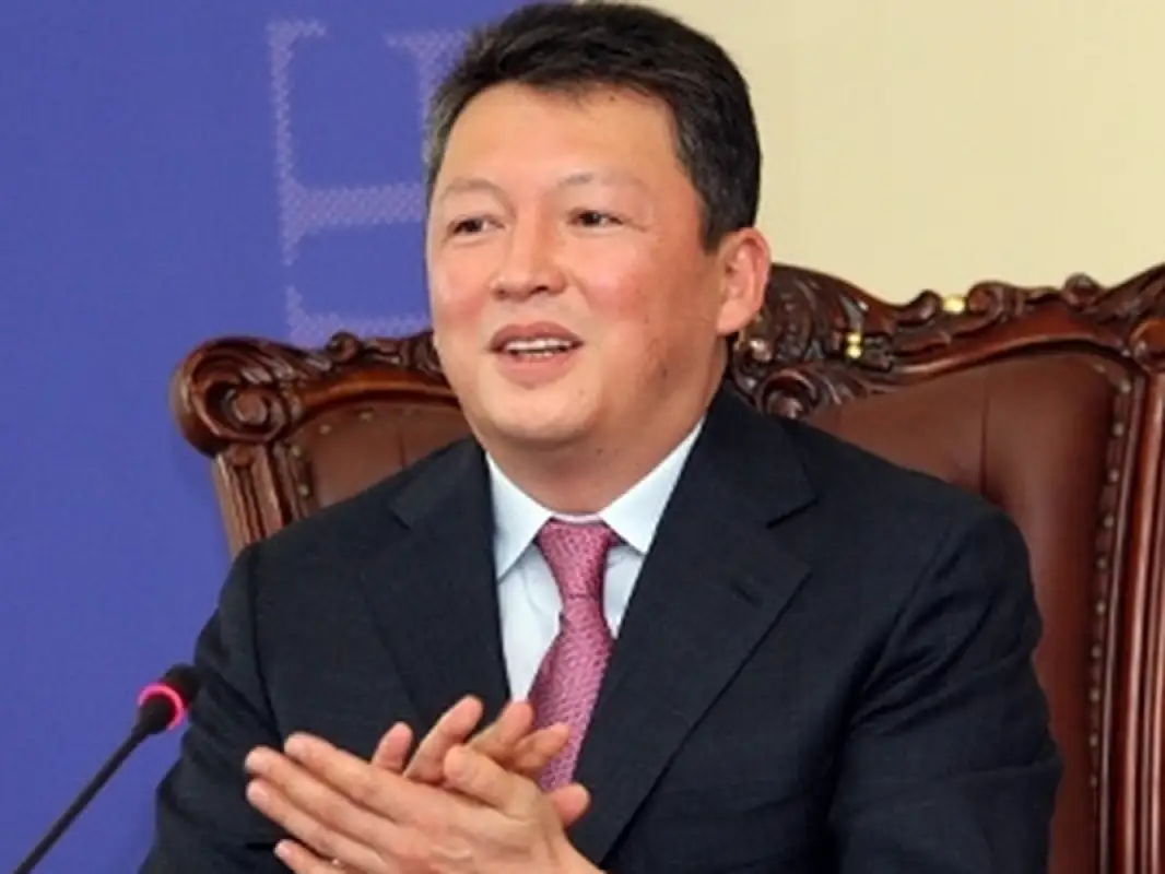 Кулибаев поздравил Головкина с победой