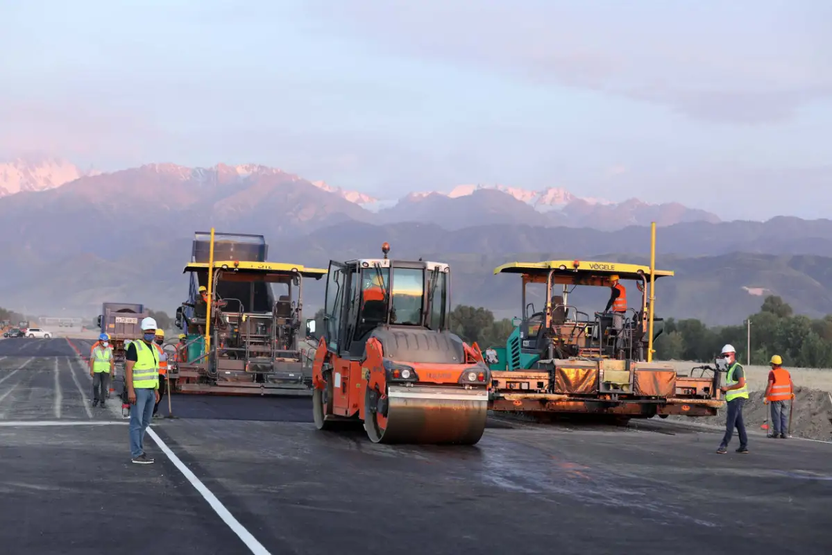 Мамин поручил ускорить строительство БАКАД в Алматы