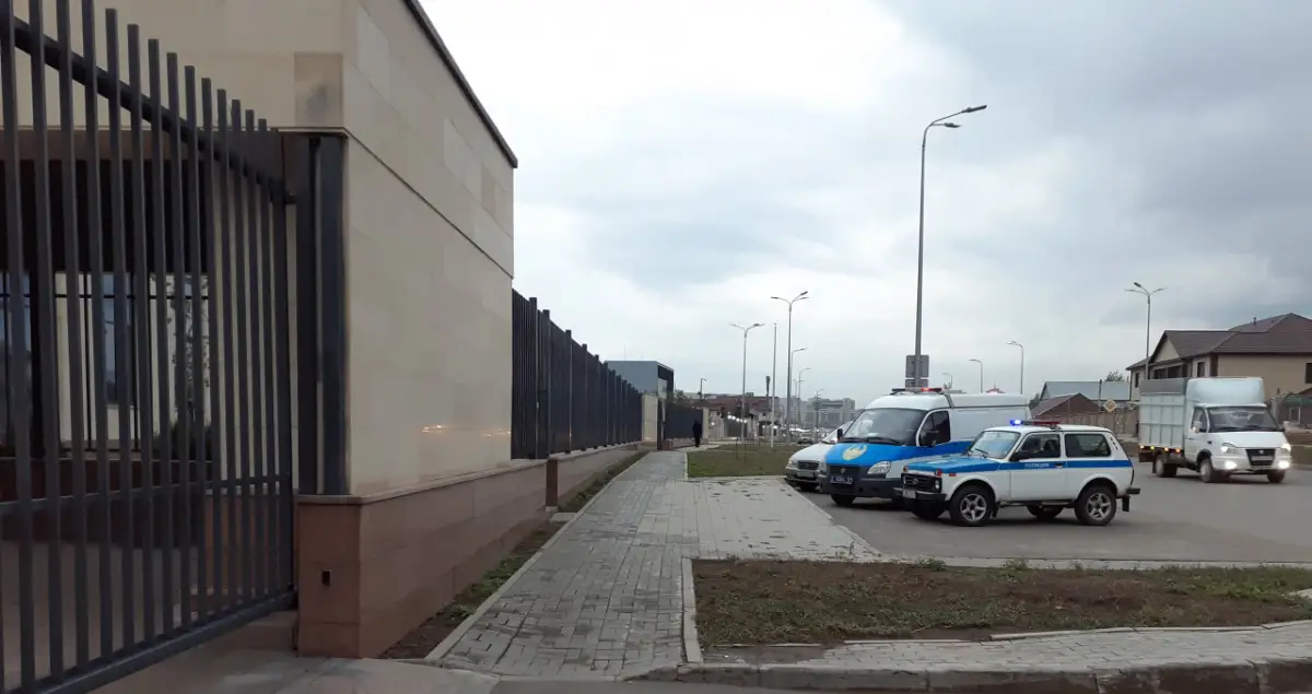Посольство Беларуси в Нур-Султане получило письмо о бомбе - видео