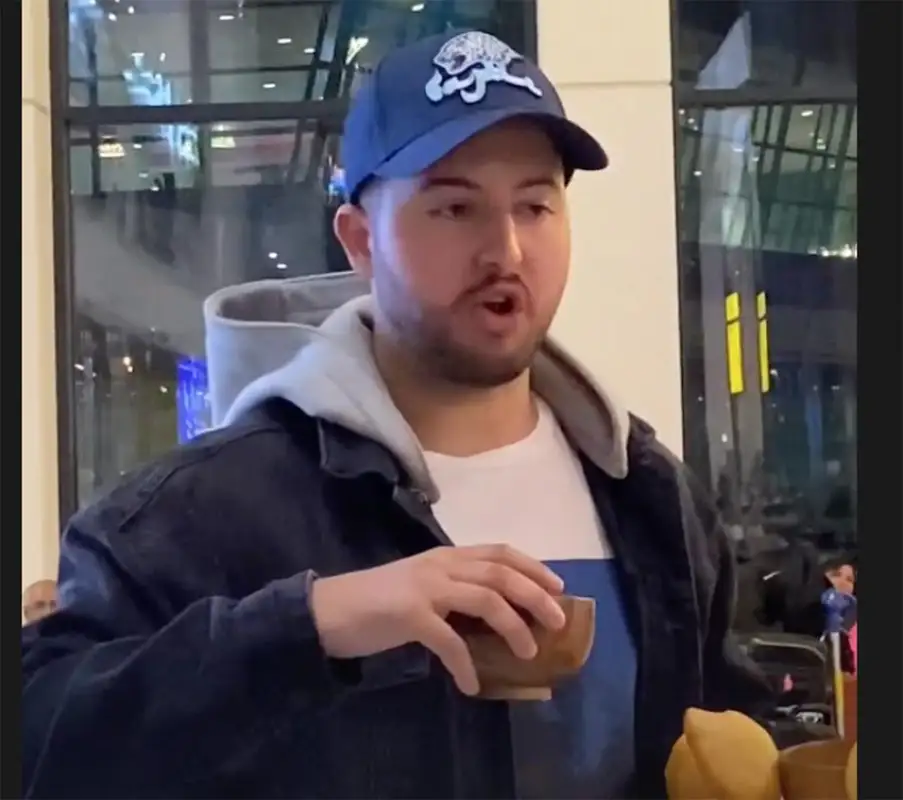 Легионера "Барыса" угостили баурсаками и кумысом