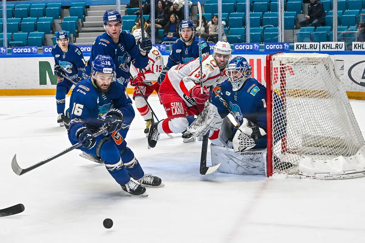 «Барыс» уступил «Автомобилист» в домашнем матче