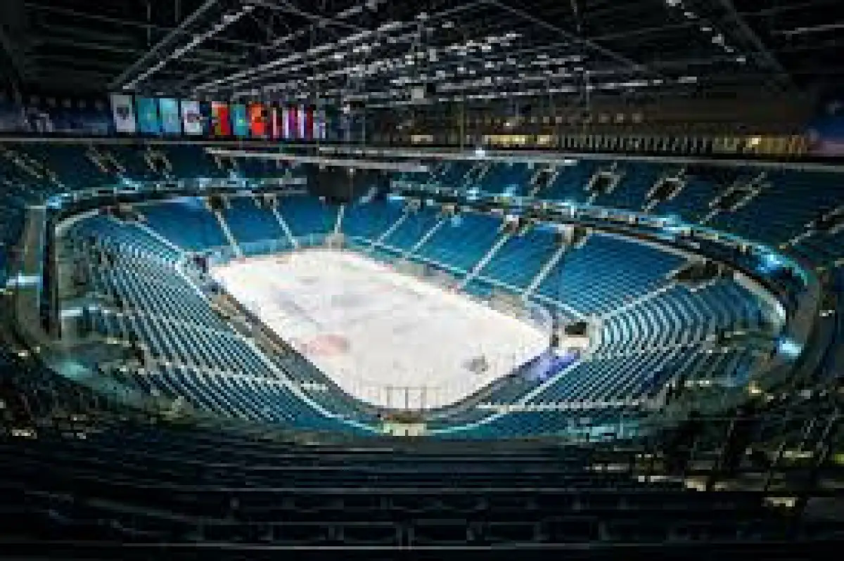 Тогжанов о запрете из-за коронавируса и матчах Барыса: "Игры не отменяются, посещений зрителей не будет"