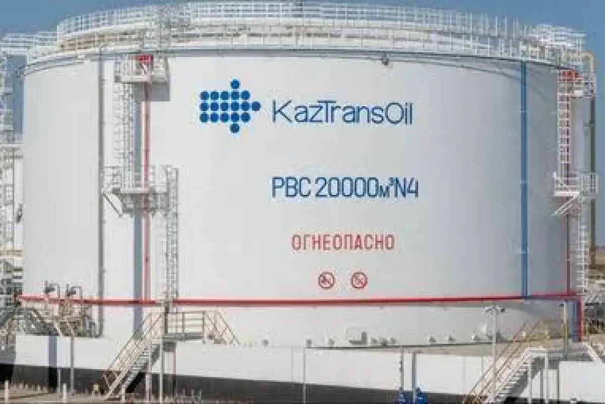 Казахстан впервые начал транзит нефти через Кыргызстан