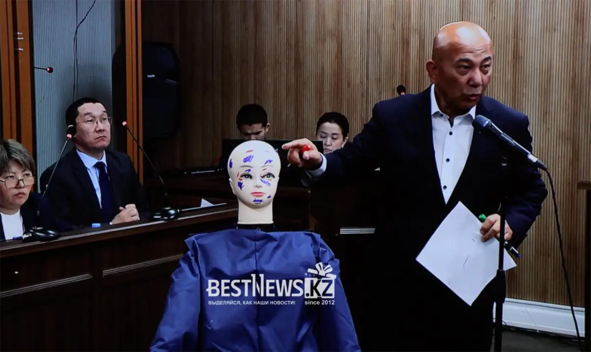 Судмедэксперт показал и объяснил все травмы Салтанат Нукеновой