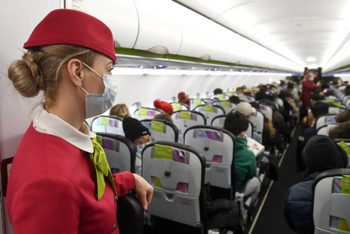 В какие города РК доставят казахстанцев из России