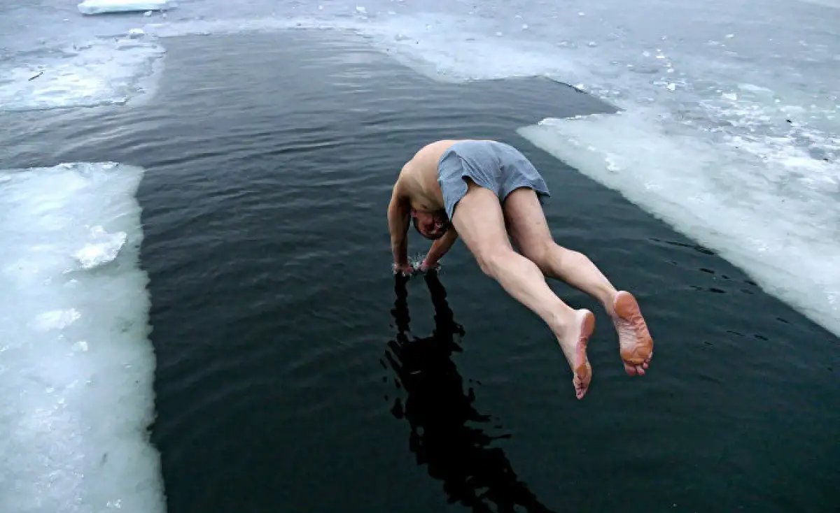 Разрешат ли казахстанцам купание на Крещение