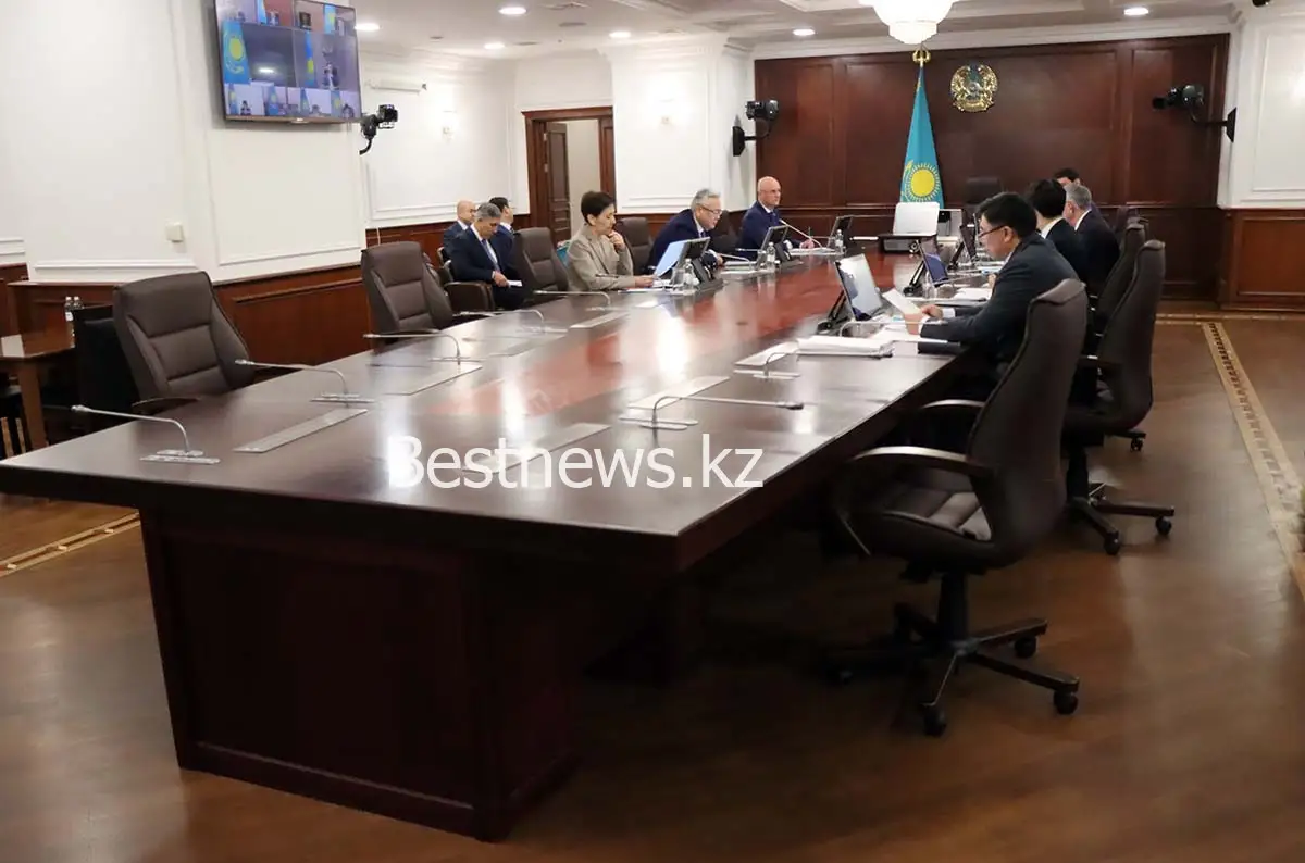 В Казахстане министры не будут собираться на заседания в полном составе