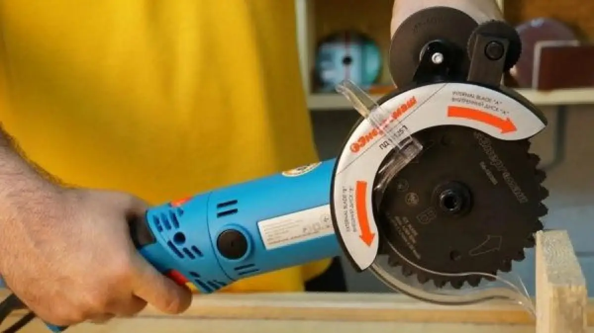 В Нур-Султане мужчина украл со стройки 12 "болгарок" и продал в магазин