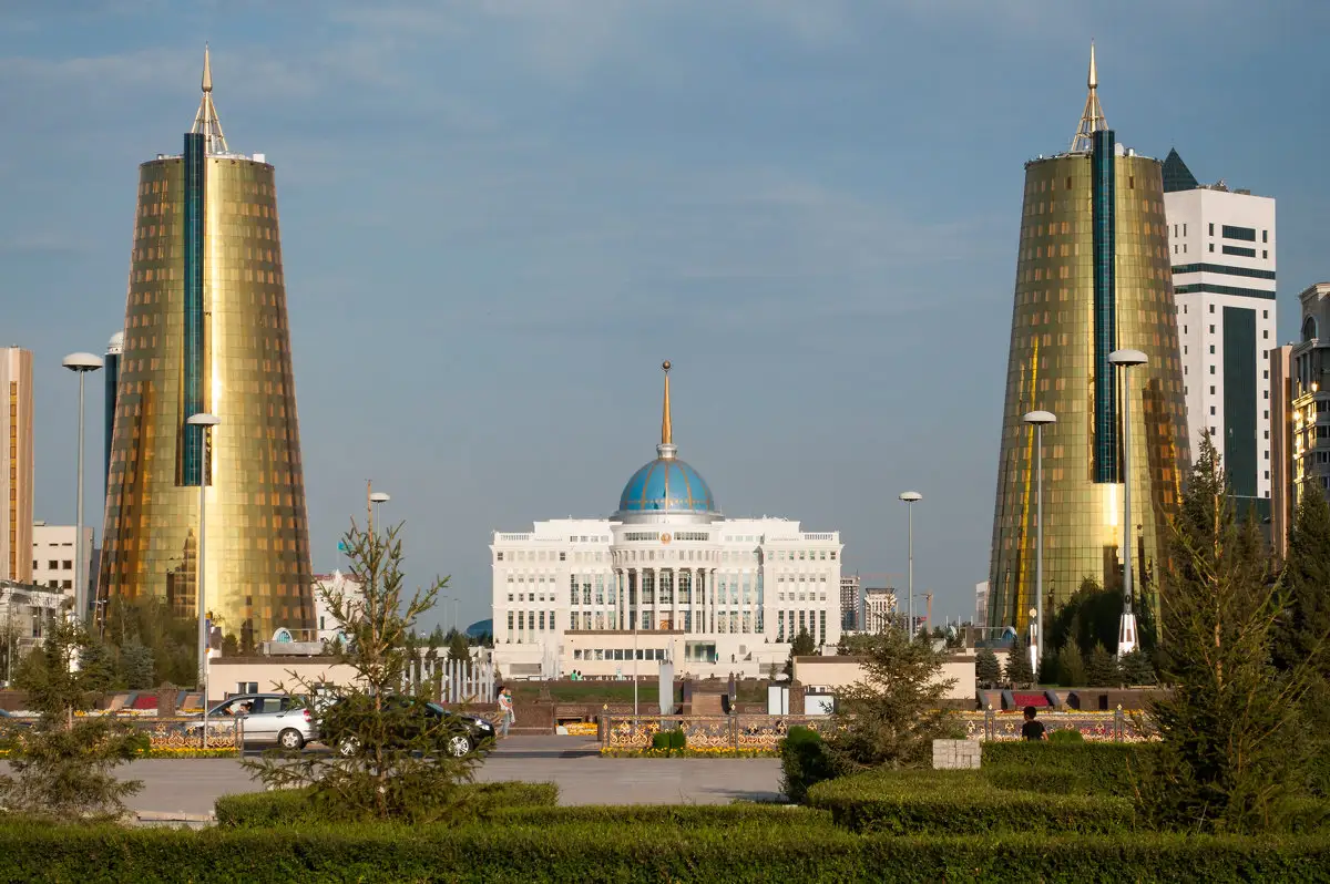 Глава государства принял Мамина и Назарбаеву