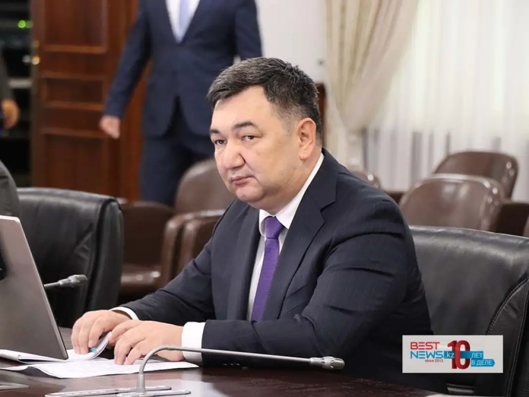 Глава МИОР Казахстана пообещал журналистам «открытость» и высказался о законопроекте о СМИ