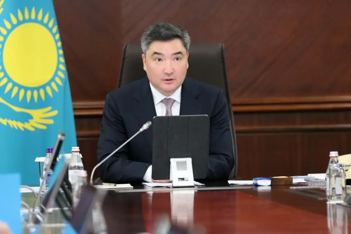 Правительство Казахстана сложило полномочия перед Курултаем