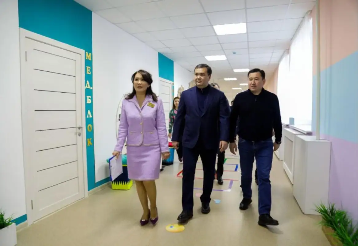 Аким Астаны принял участие в открытии детсада