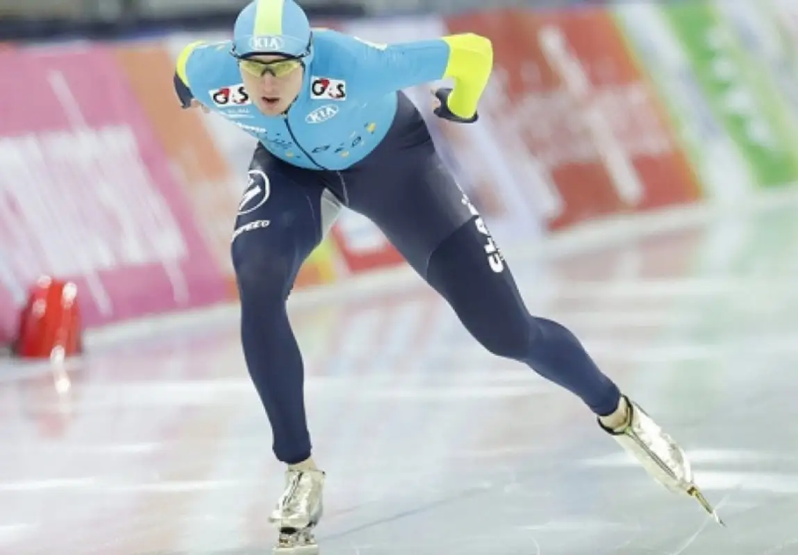 Казахстанец Кузин пробежал 1000 метров за 1:10.07 и остался без медали