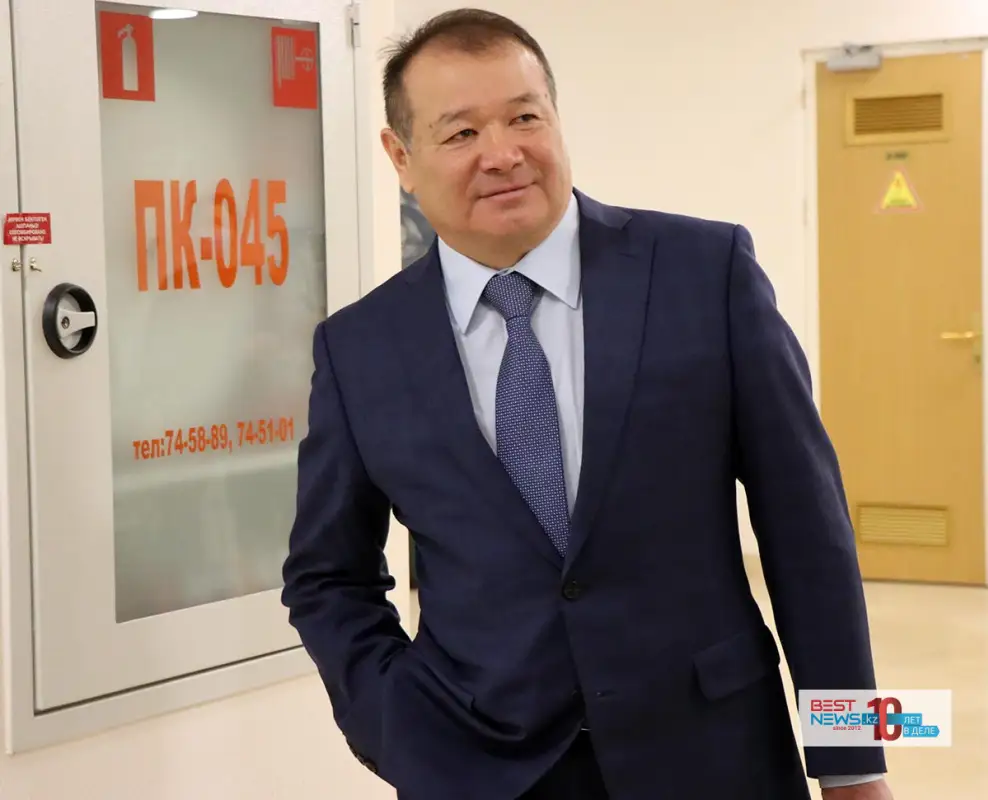 Каирбек Ускенбаев освобожден от должности главы МИИР РК