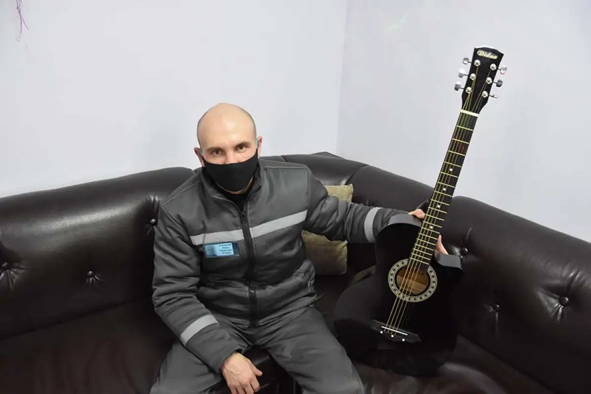 Еркеш Шакеев сделал неожиданный подарок осужденному