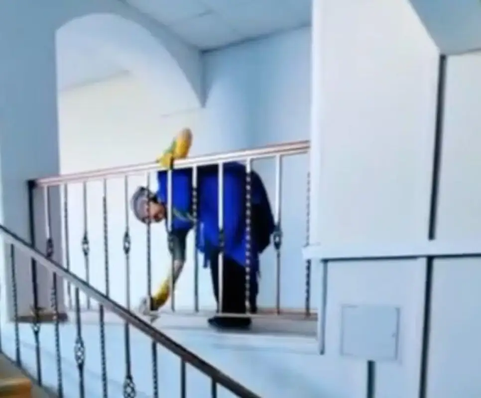 Акимат Актюбинской области отмывают после пожара