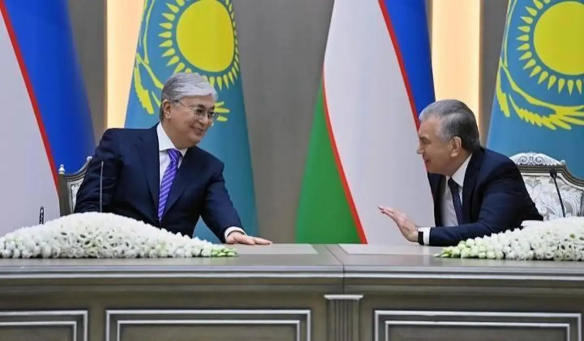 Стали известны детали телефонного разговора Президентов Казахстана и Узбекистана